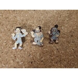Haunted Mansion Hitchhiking Ghost Hidden Mickey Set‎ of 3